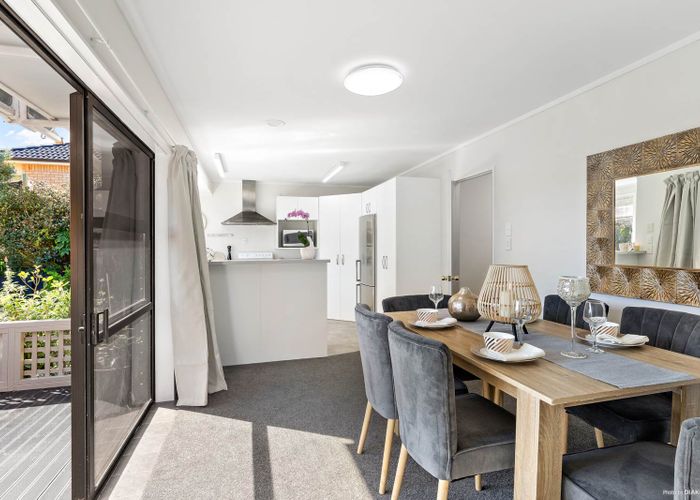  at 1/10 Bass Street, West Harbour, Auckland
