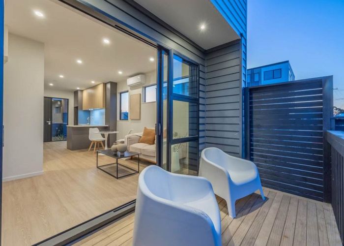  at 6/3 Cape Road, Mangere, Manukau City, Auckland