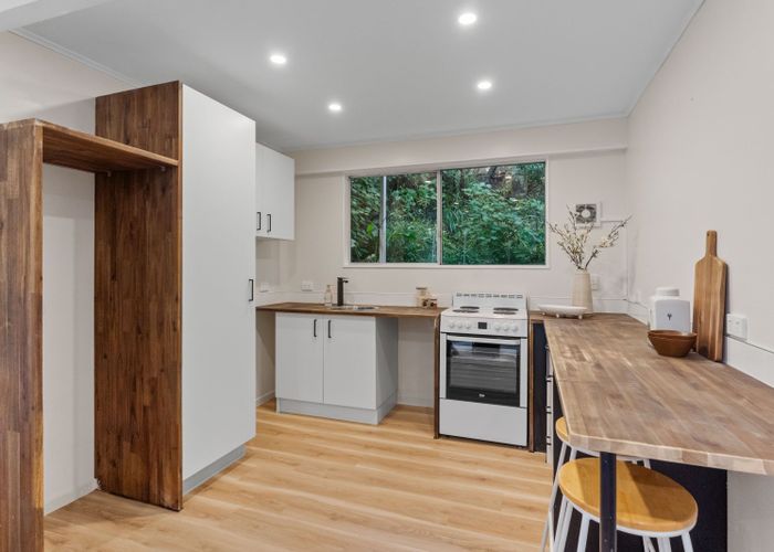  at 4/16 John Street, Titahi Bay, Porirua, Wellington