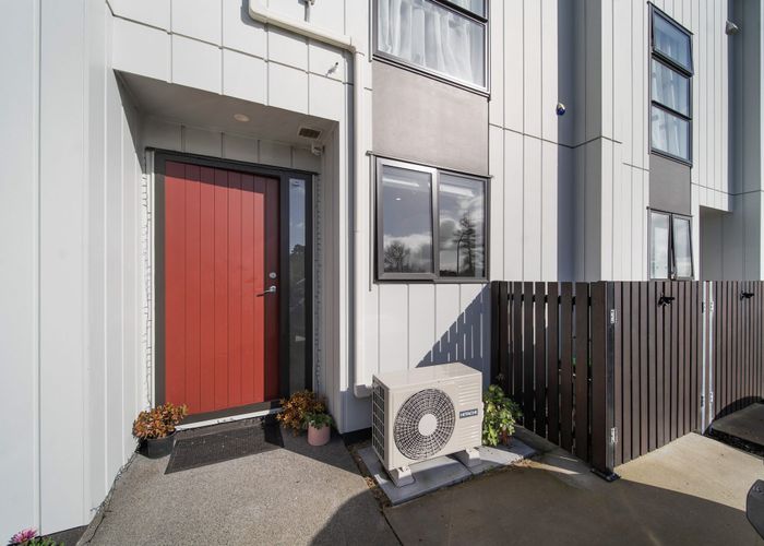  at 15B Ventura Street, Mangere, Manukau City, Auckland