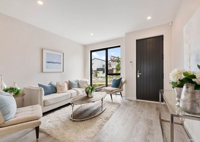 at 10 Pohewa Road, Silverdale, Silverdale, Rodney, Auckland