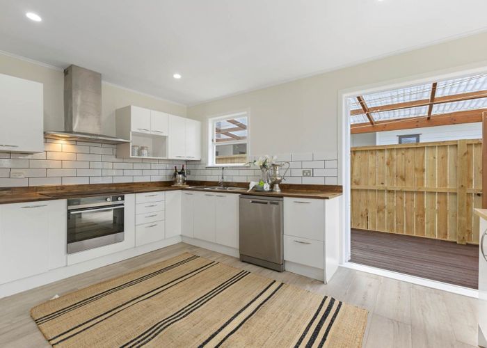  at 12 McQuarrie Avenue, Wattle Downs, Manukau City, Auckland