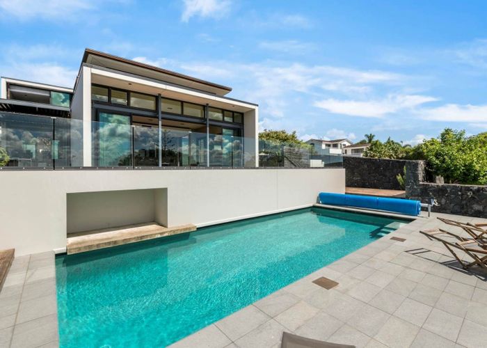  at 51 Pacific Parade, Army Bay, Whangaparaoa