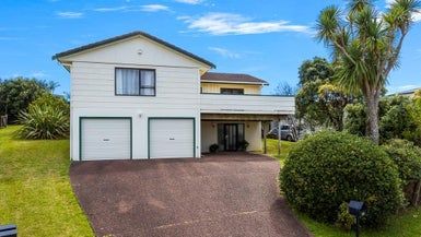  at 20 Amorino Drive, Red Beach, Red Beach