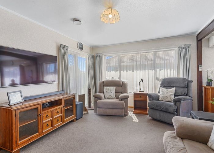  at 33 Dunstan Crescent, Hornby, Christchurch