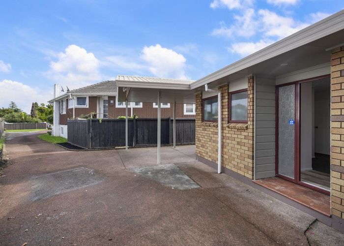  at 2E Lynbrooke Avenue, Blockhouse Bay, Auckland City, Auckland