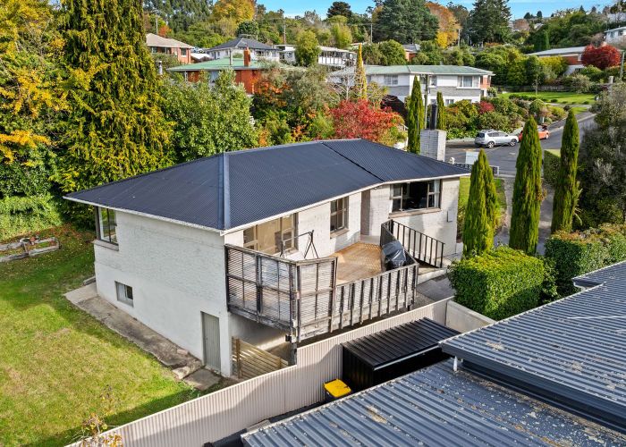  at 17  Colquhoun Street, Glenross, Dunedin, Otago