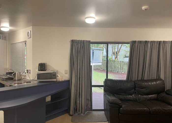  at 5/3 The Avenue, Albany, North Shore City, Auckland