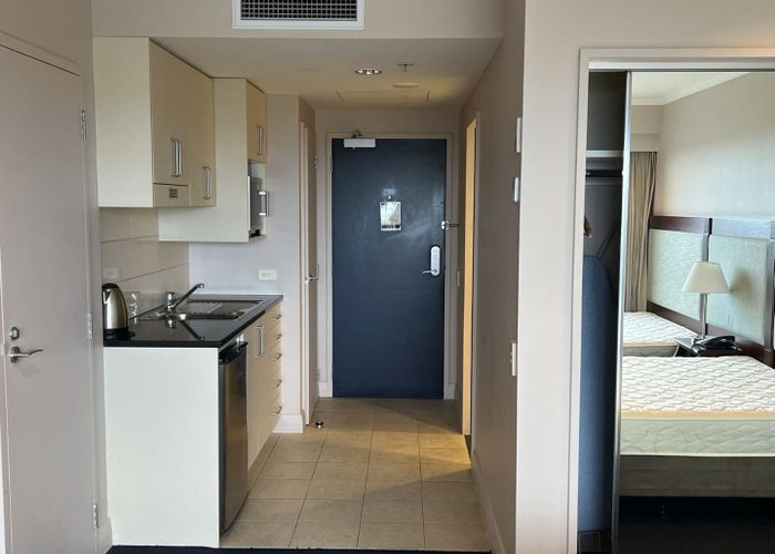  at 9-17 Byron Ave, Takapuna, North Shore City, Auckland