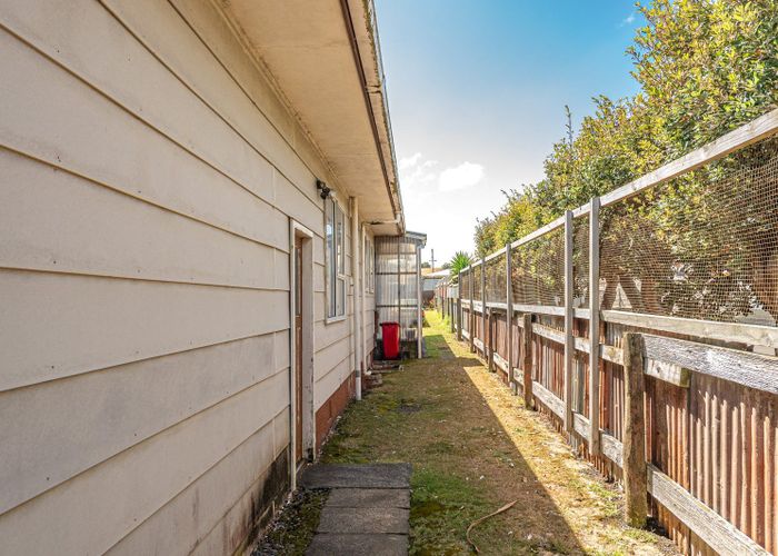  at 6 Cornfoot Street, Castlecliff, Whanganui, Manawatu / Whanganui