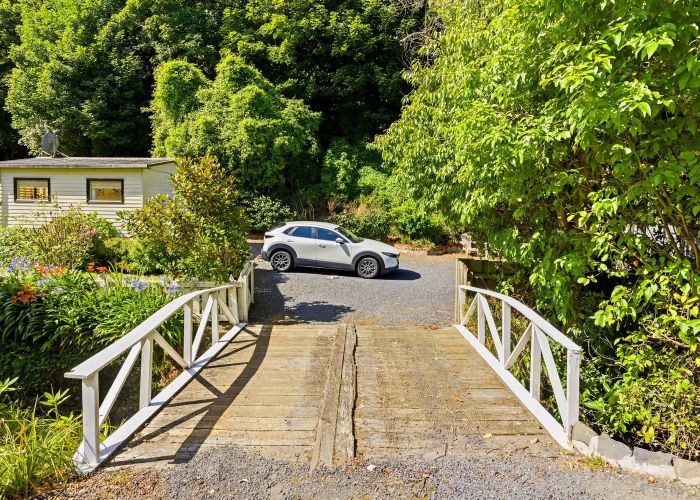  at 89  Glen Road, The Glen, Dunedin, Otago