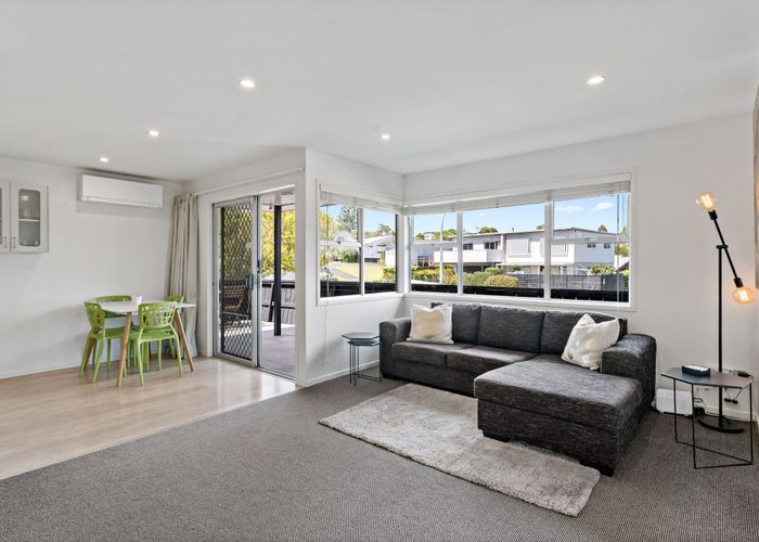 at 34B Ripon Crescent, Meadowbank, Auckland