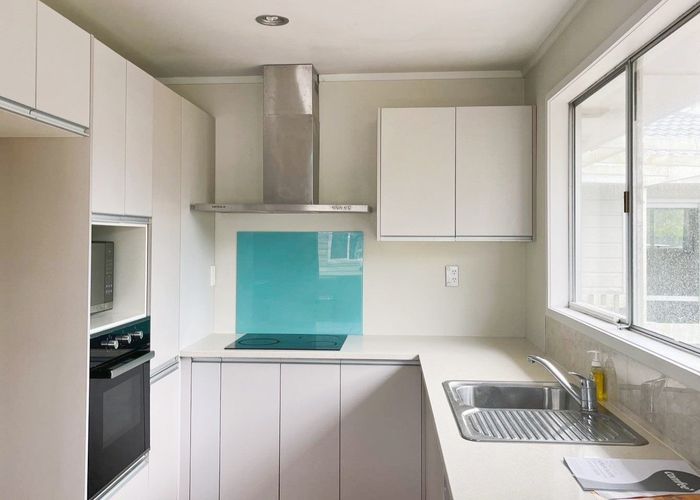  at Chartwell Avenue, Glenfield, North Shore City, Auckland