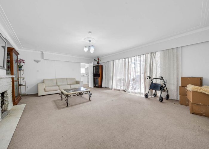  at 32 Alexander Avenue, Papatoetoe, Manukau City, Auckland
