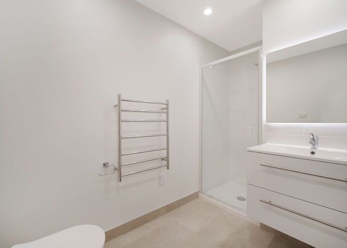  at 6/150 Royal Road, Massey, Waitakere City, Auckland