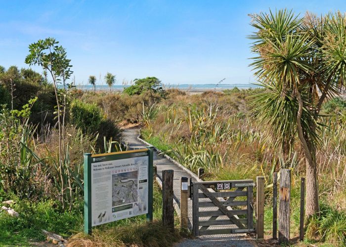  at 254 Manly Street, Paraparaumu Beach, Paraparaumu