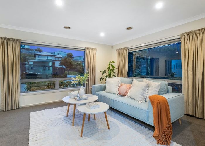  at 5 Tongariro Drive, Aotea, Porirua