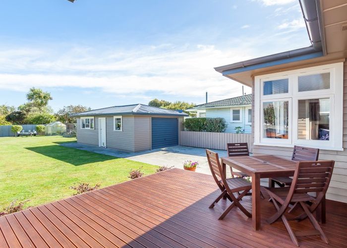 at 11 Belvedere Crescent, Takaro, Palmerston North