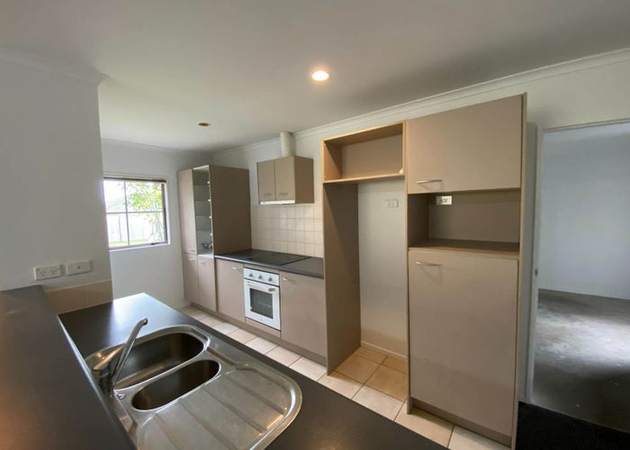  at 7 Ashmere Lane, Weymouth, Manukau City, Auckland