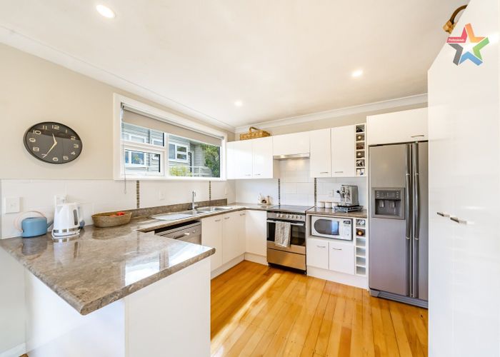  at 11 Manor Drive, Stokes Valley, Lower Hutt