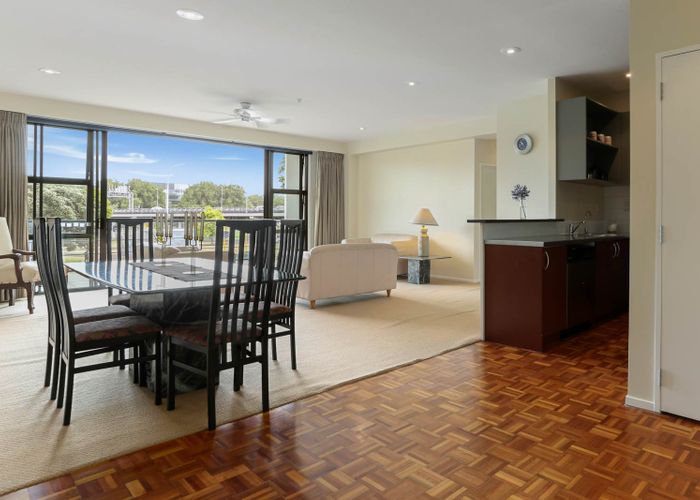  at 2E/220 Victoria Street West, Auckland Central, Auckland