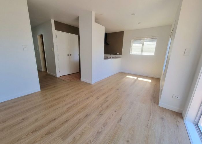  at 14/30 John Jennings Drive, Oteha, Auckland