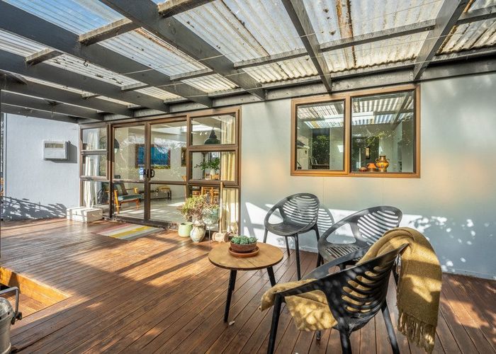  at 52 Forest Road, Raumati South, Paraparaumu