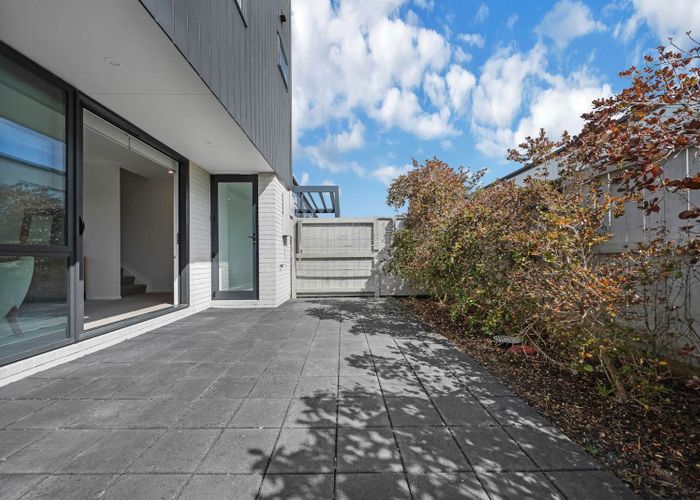  at 16 Paterae Lane, Flat Bush, Manukau City, Auckland