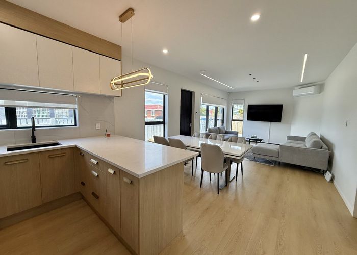  at 9A Watson Place, Papatoetoe, Manukau City, Auckland