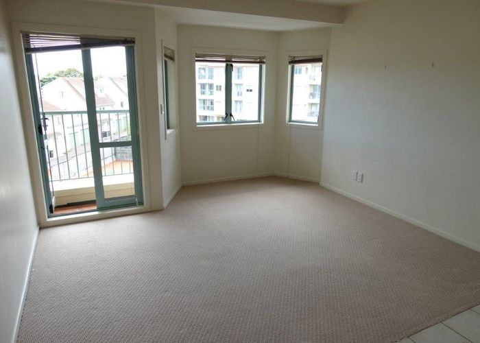  at 19/3A Harrison Rd, Mount Wellington, Auckland City, Auckland