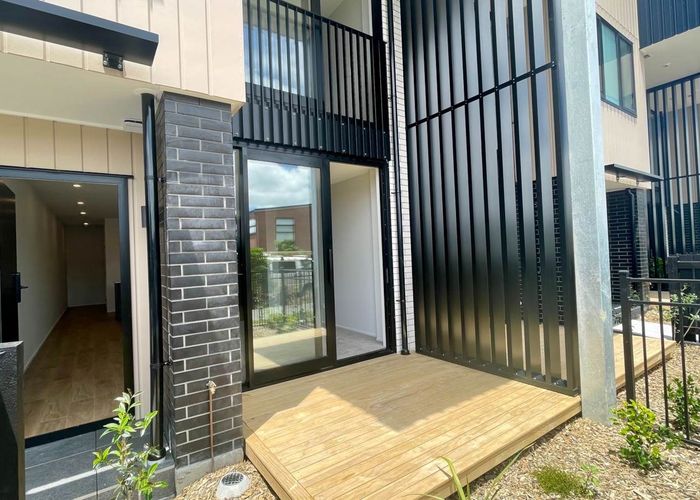  at 7/18 Karengo Street, Long Bay, North Shore City, Auckland