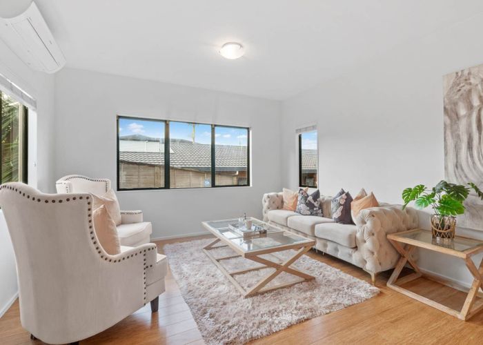  at 3/6 Woodall Place, Totara Vale, North Shore City, Auckland