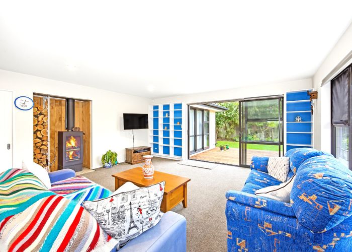  at 4 Cordelia Lane, Heathcote, Christchurch City, Canterbury