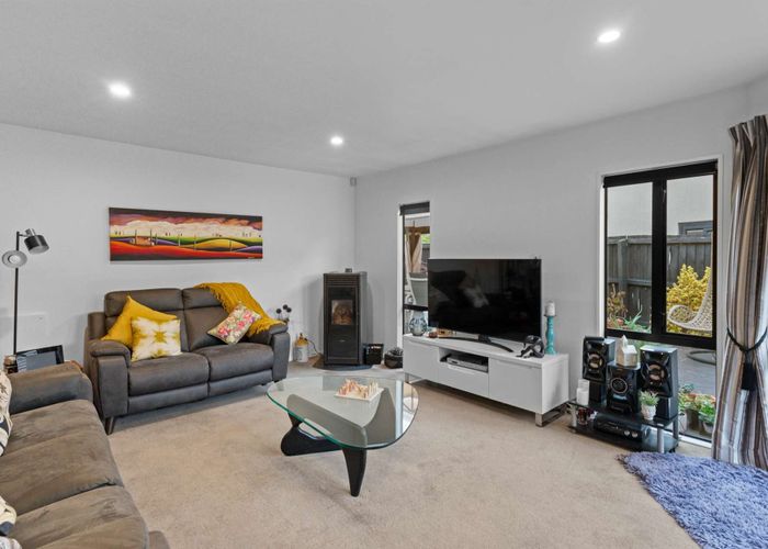  at 2 Calverton Place, Halswell, Christchurch