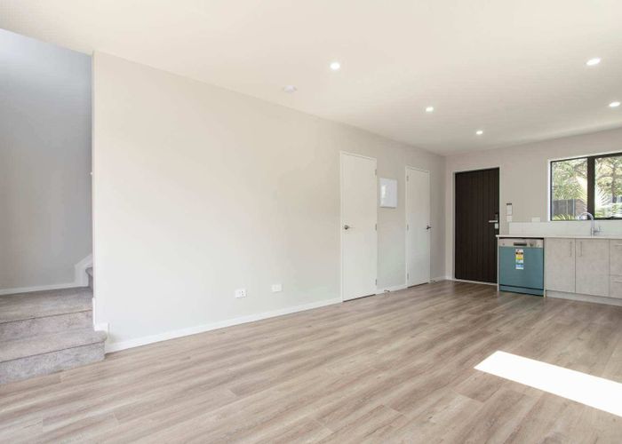  at 3/30 West Coast Road, Glen Eden, Waitakere City, Auckland