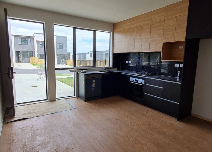  at 10  Stroom Street, Flat Bush, Manukau City, Auckland