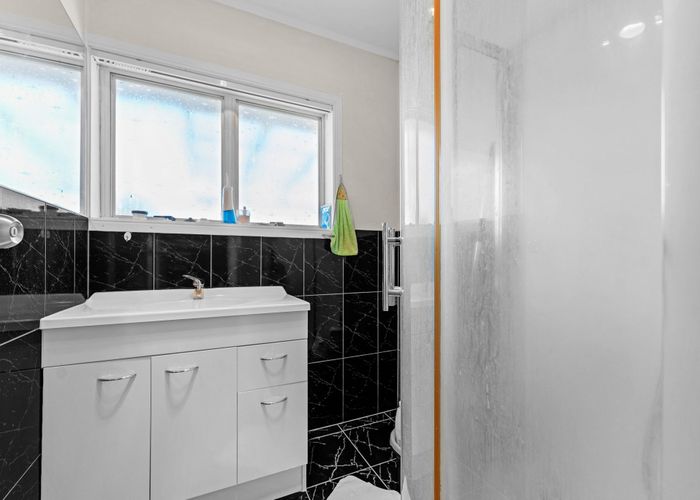  at 2/34 Hoteo Avenue, Papatoetoe, Manukau City, Auckland