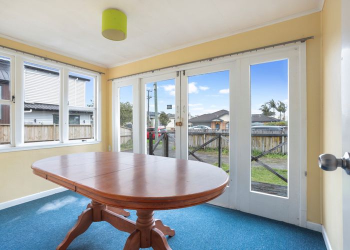  at 29 Busby Street, Blockhouse Bay, Auckland