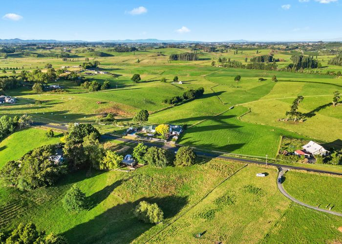  at 35 Jury Road, Ngahinapouri, Hamilton