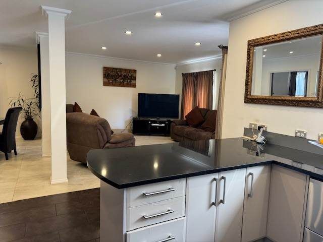  at 82 Abbotts Way, Remuera, Auckland
