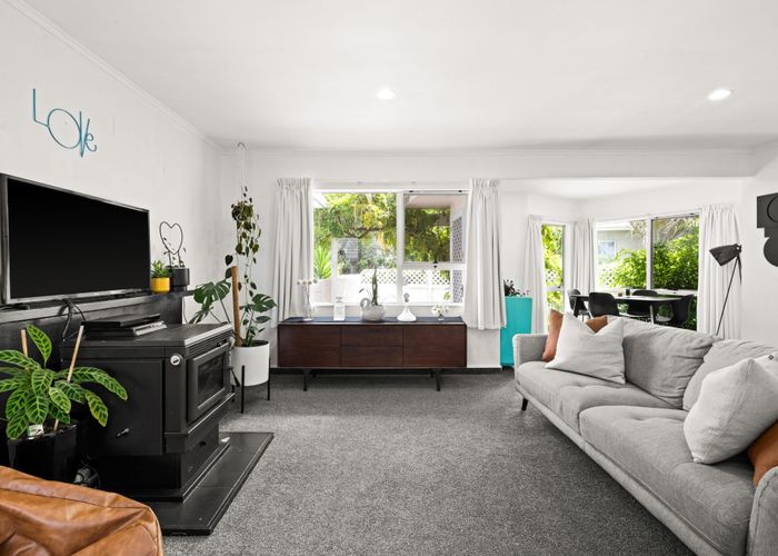  at 3 Cambridge Terrace, Taradale, Napier