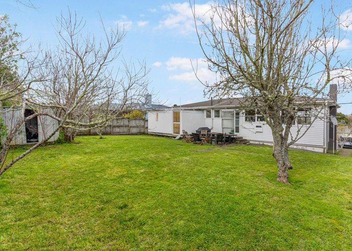  at 17 Trinidad Road, Sunnynook, Auckland