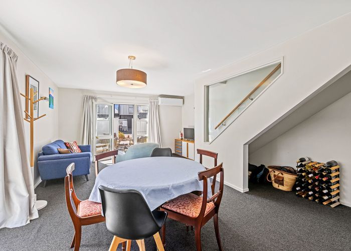  at 2/30 Melrose Street, City Centre, Christchurch City, Canterbury