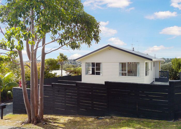  at 7 Kotinga Avenue, Glen Eden, Waitakere City, Auckland