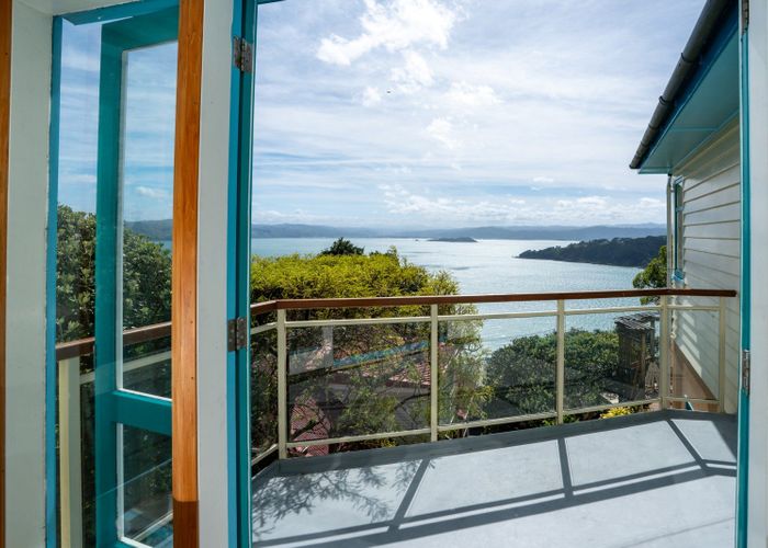  at 15 Thane Road, Roseneath, Wellington, Wellington