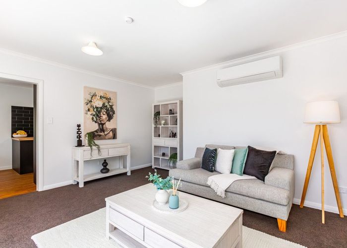  at 33 Moeraki Road, Maoribank, Upper Hutt, Wellington
