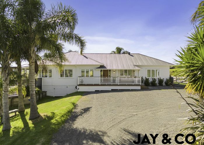 For sale 294 Clevedonkawakawa Road, Clevedon, Manukau City, Auckland