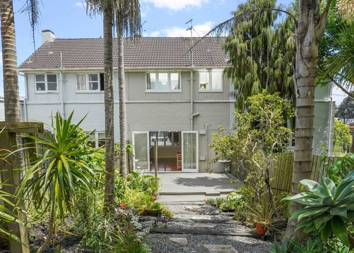  at 834 Dominion Road, Mount Eden, Auckland City, Auckland