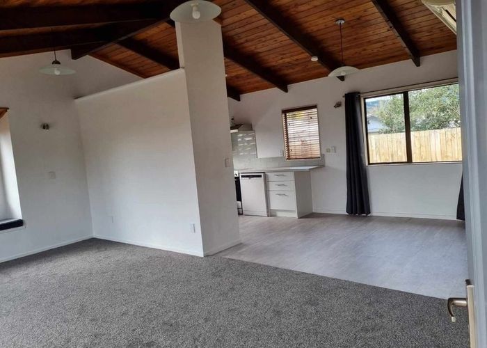  at 17 Lee Road, Hannahs Bay, Rotorua, Bay Of Plenty