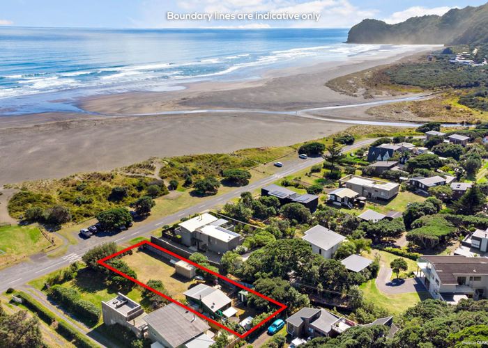  at 105 Marine Parade North, Piha